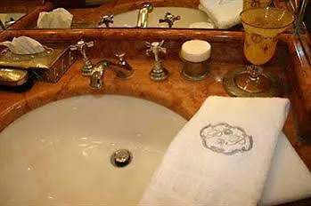 Petit Palais De Charme Hotel 4*