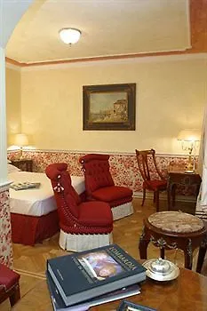 Petit Palais De Charme 4*