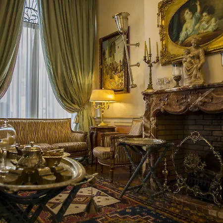 Ξενοδοχείο Petit Palais De Charme 4*